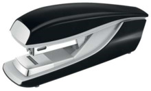 Petrus 236 Grapadora Metalica de Sobremesa - Grapa hasta 30 Hojas - Grapado Plano puede ser Clavado - Color Negro