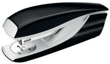 Petrus 635 WOW Grapadora Metalica + Caja de 200 Grapas - Hasta 30 Hojas - Extraegrapas Integrado - Grapado Cerrado, Abierto y Cl