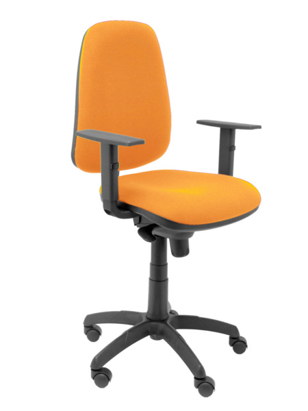 Silla de oficina Tarancón bali naranja con brazos regulables (1)