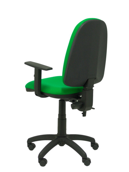 Silla de oficina Tribaldos verde con brazos regulables (5)