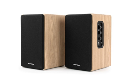 Thomson Sistema de Altavoces de Estanteria - Potencia Musical 150W - Bluetooth - Entrada Optica, USB, RCA - Mando a Distancia - Acabado Madera y Negro